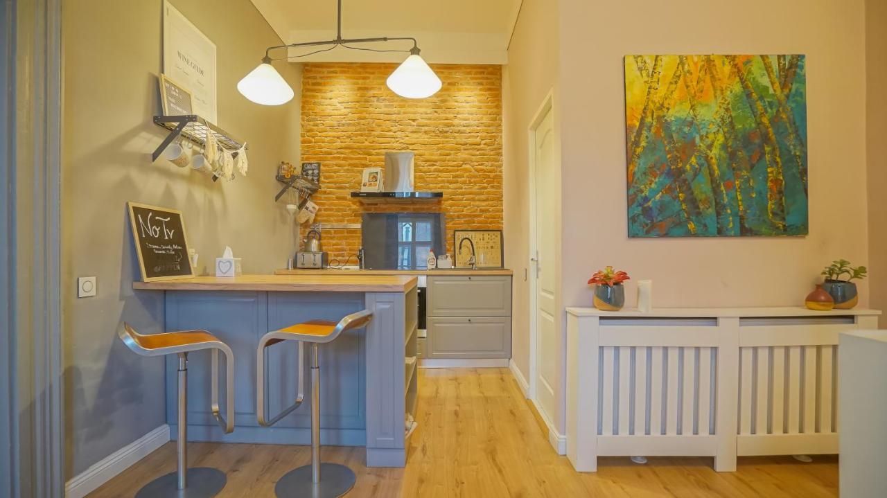 Coroni Republic Apart Apartman Brassó Kültér fotó
