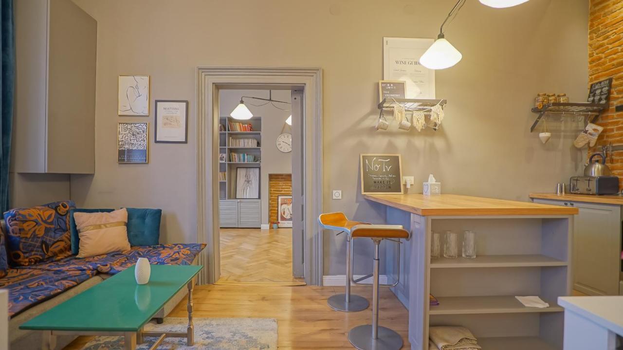 Coroni Republic Apart Apartman Brassó Kültér fotó