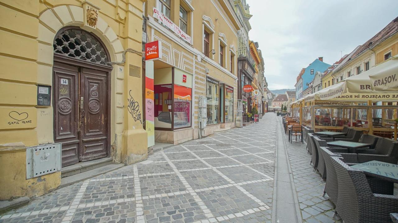 Coroni Republic Apart Apartman Brassó Kültér fotó
